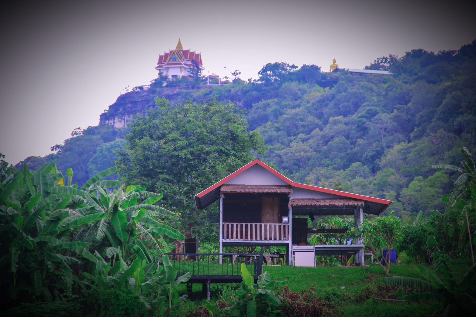 ที่ตั้งและภูมิประเทศ