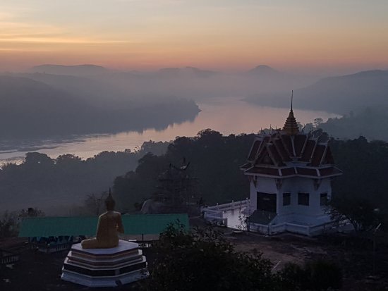 ภูมิประเทศผานางคอย